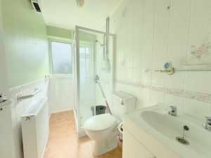 Beacon Close- click for photo gallery